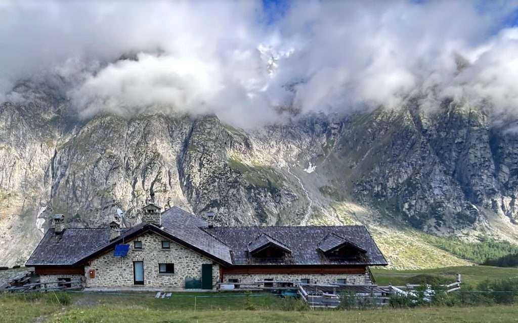 Rifugio Bonatti with the Grandes Jorasses as a backdrop.