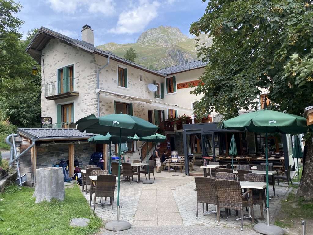 The front entry to Auberge de la Nova.