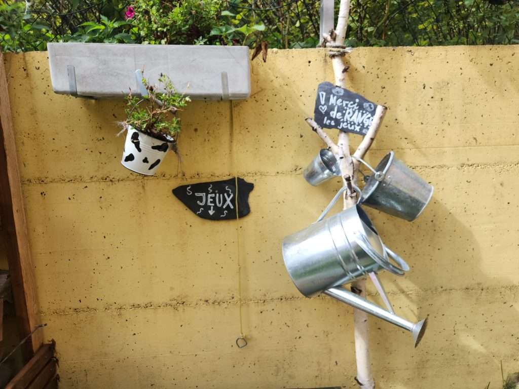 decorations at refuge le peuty