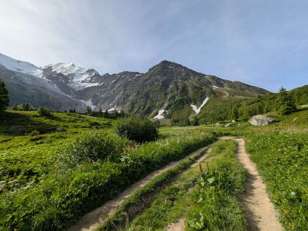the col de tricot trail.