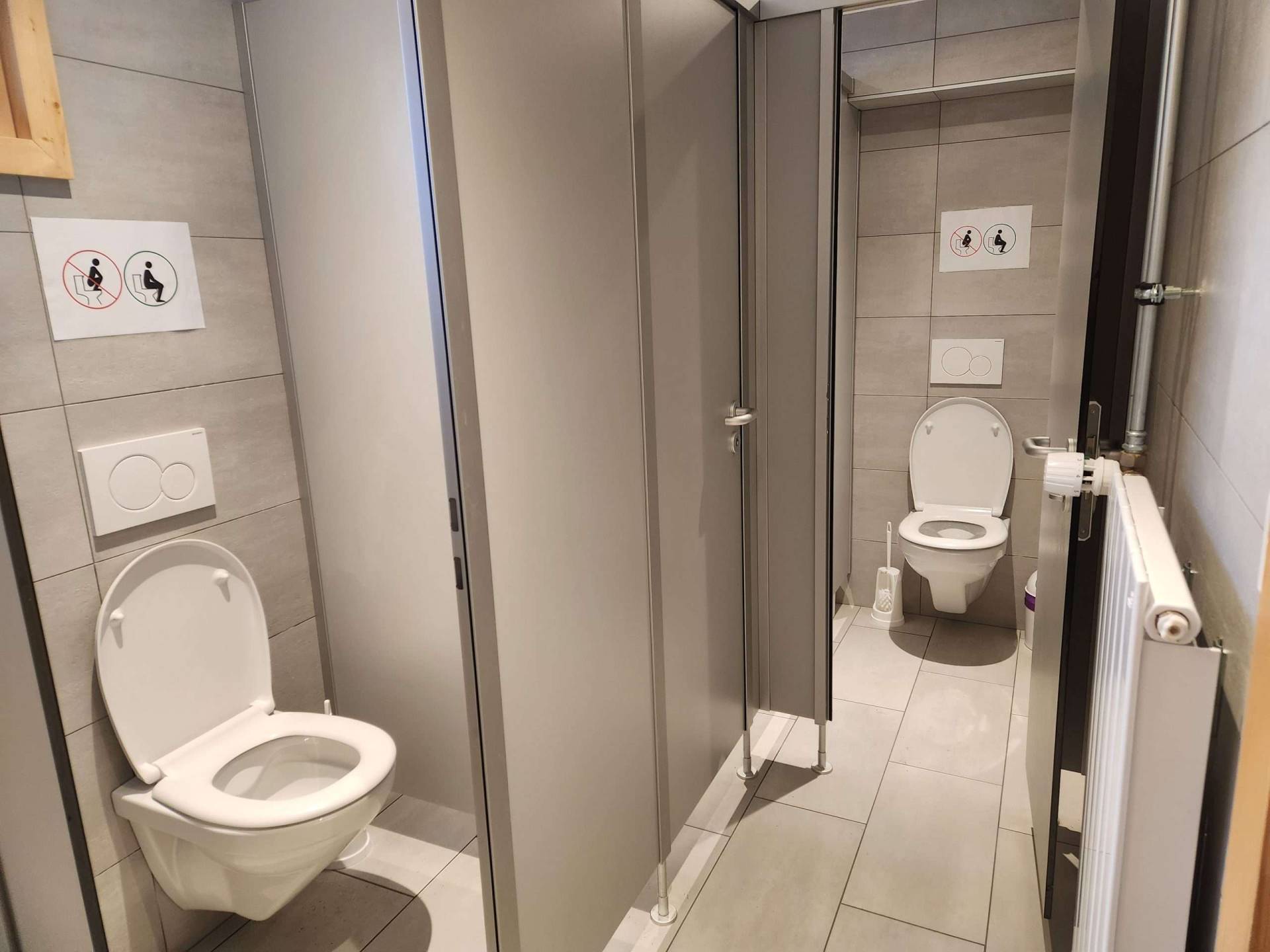 relais d'arpette toilets