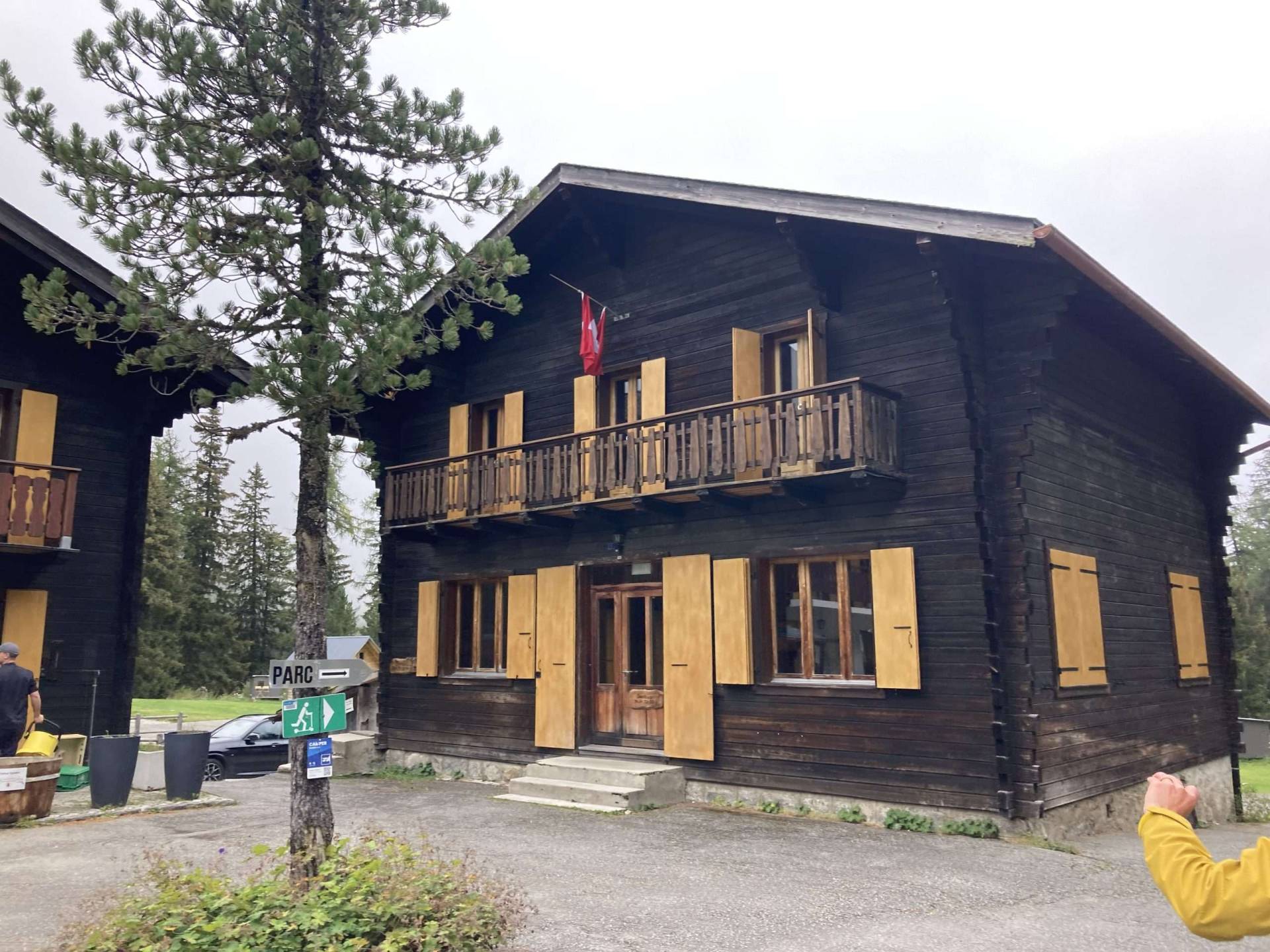 An auxiliary building at Relais d'arpette
