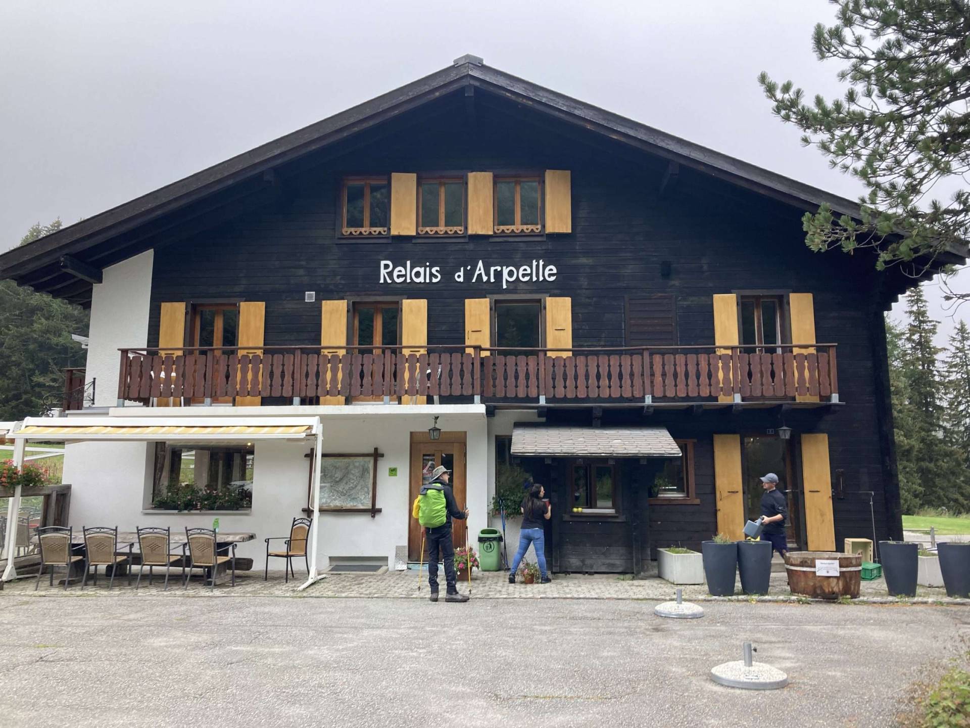 Front entry of Relais d'Arpette